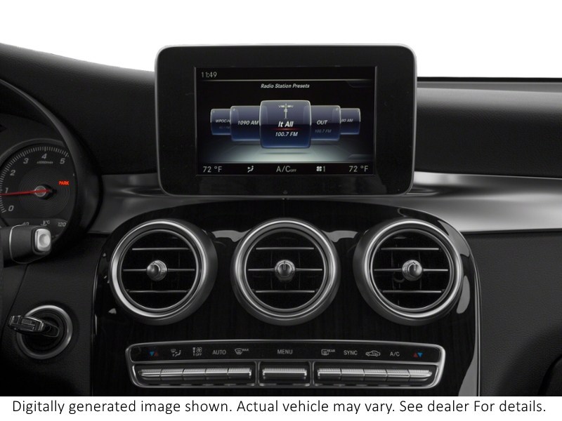 2018 Mercedes-Benz Glc 300 Glc 300 4Matic Suv Interior Shot 2