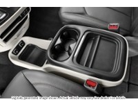 2017 Chrysler Pacifica 4Dr Wgn Touring-L Plus Interior Shot 7