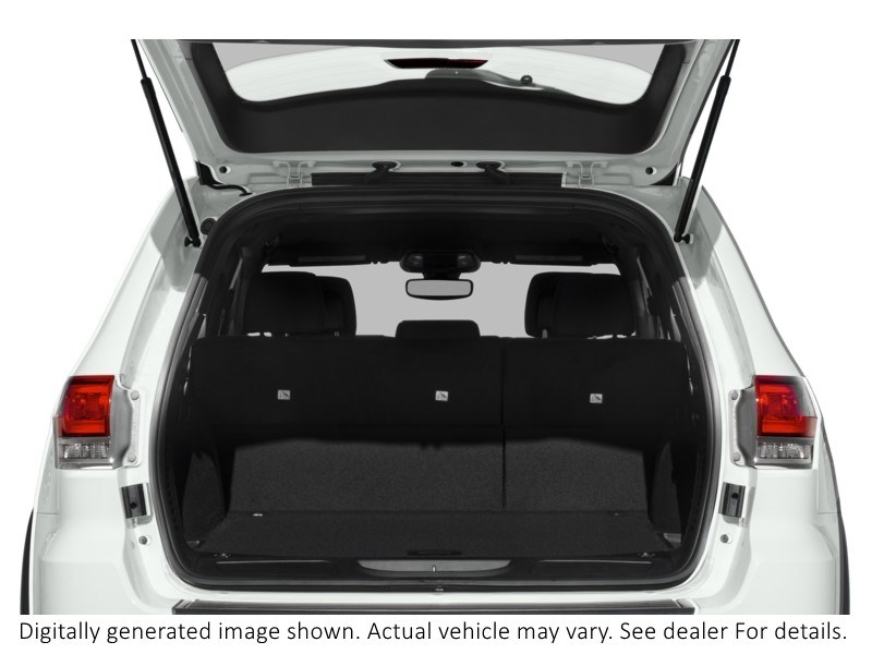 2020 Jeep Grand Cherokee Altitude 4X4 Exterior Shot 4