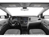 2018 Toyota Sienna LE 8-Passenger FWD Interior Shot 6