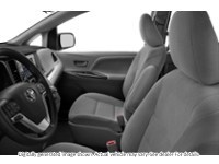 2018 Toyota Sienna LE 8-Passenger FWD Interior Shot 4