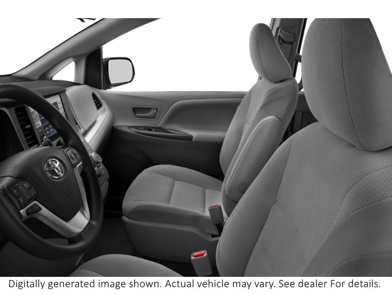 2018 Toyota Sienna LE 8-Passenger FWD Interior Shot 4