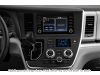 2018 Toyota Sienna LE 8-Passenger FWD Interior Shot 2