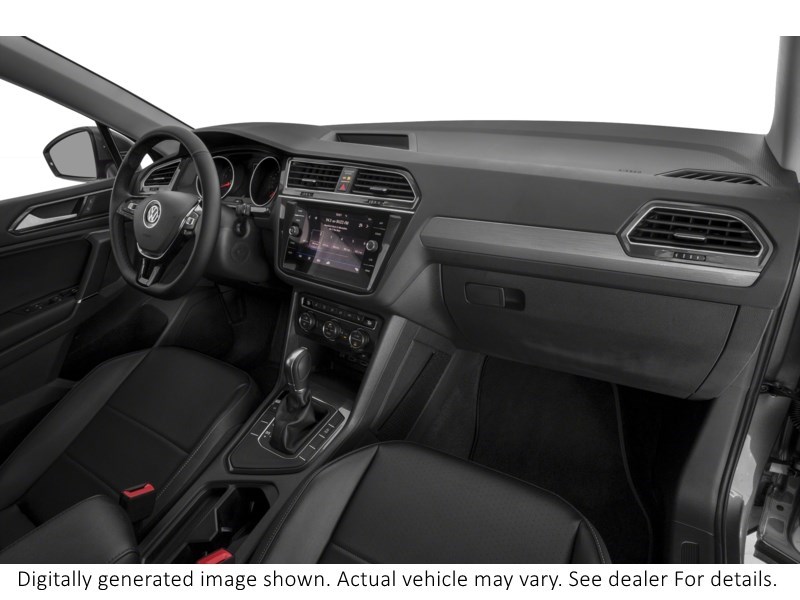 2018 Volkswagen Tiguan Comfortline 4MOTION *Ltd Avail* Interior Shot 1