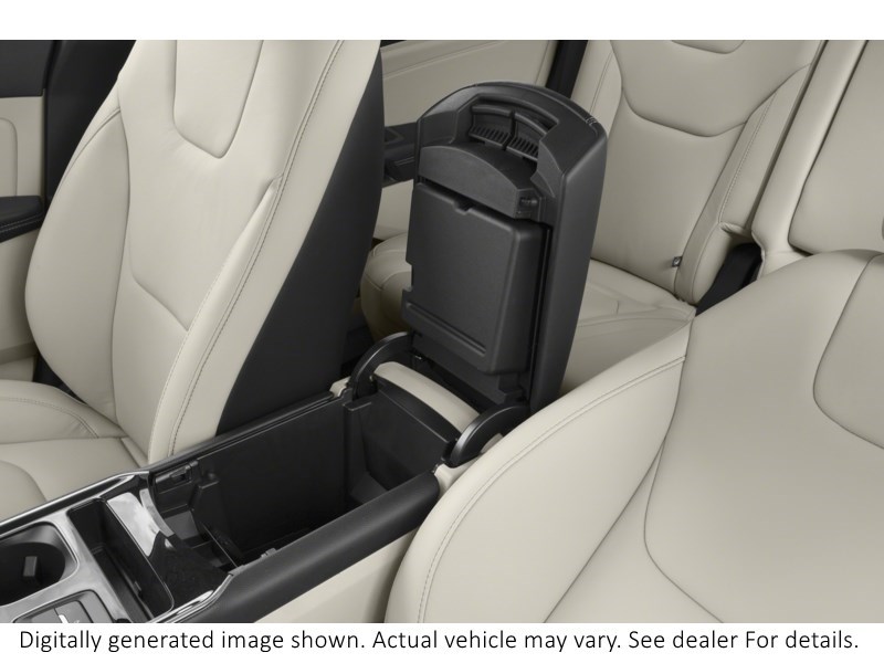 2020 Ford Edge Titanium AWD Interior Shot 7