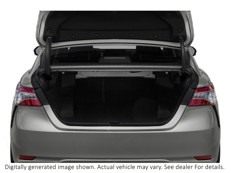 2018 Toyota Camry XSE Auto Exterior Shot 4