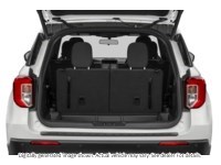 2022 Ford Explorer XLT 4WD Exterior Shot 4