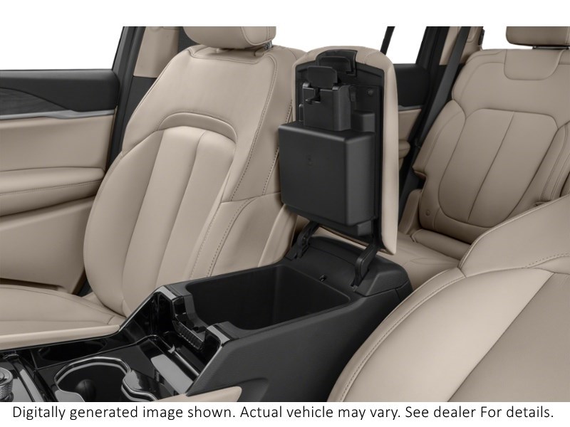 2021 Jeep Grand Cherokee L Altitude 4X4 Interior Shot 7