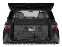 2025 Toyota Sienna LE 8-Passenger AWD Exterior Shot 4