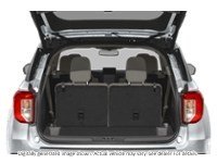 2023 Ford Explorer Platinum 4WD Exterior Shot 4