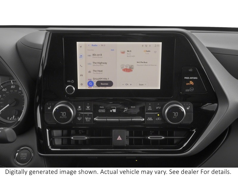 2024 Toyota Highlander XLE AWD Interior Shot 2