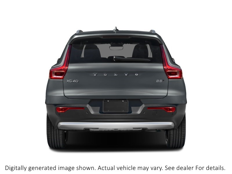 2025 Volvo XC40 B5 AWD Ultra Dark Theme Exterior Shot 7