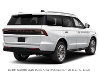 2027 Lincoln Navigator Reserve 4X4 Exterior Shot 2
