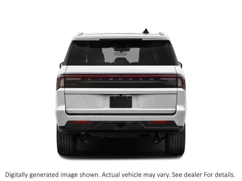 2027 Lincoln Navigator Reserve 4X4 Exterior Shot 7