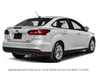 2015 Ford Focus 4Dr Sdn SE Oxford White  Shot 48