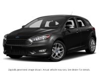 2015 Ford Focus 5Dr Hb SE Tuxedo Black Metallic  Shot 4