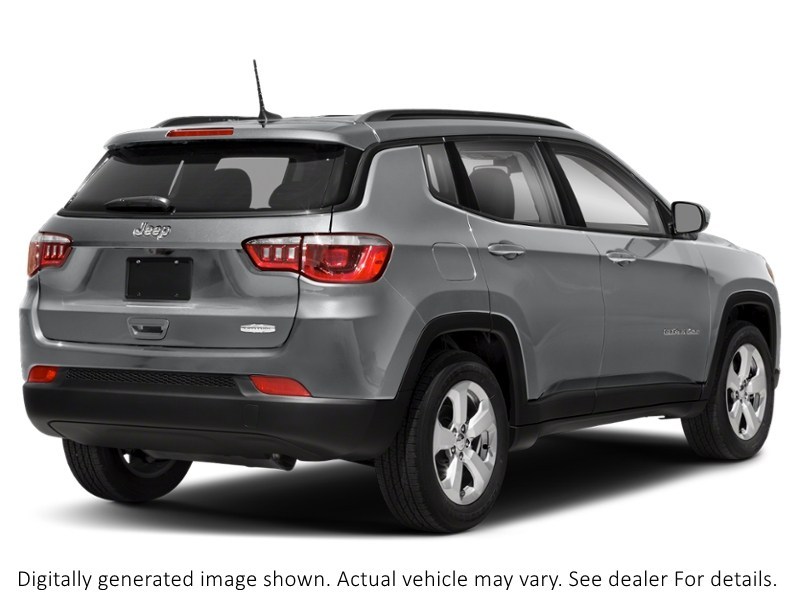 2018 Jeep Compass North 4X4 Billet Metallic  Shot 32