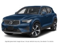 2025 Volvo XC40 B5 AWD Ultra Dark Theme