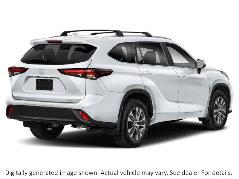 2026 Toyota Highlander XLE AWD Wind Chill Pearl  Shot 2
